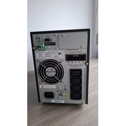 Partie arrière de l onduleur riello sentinel pro version tour